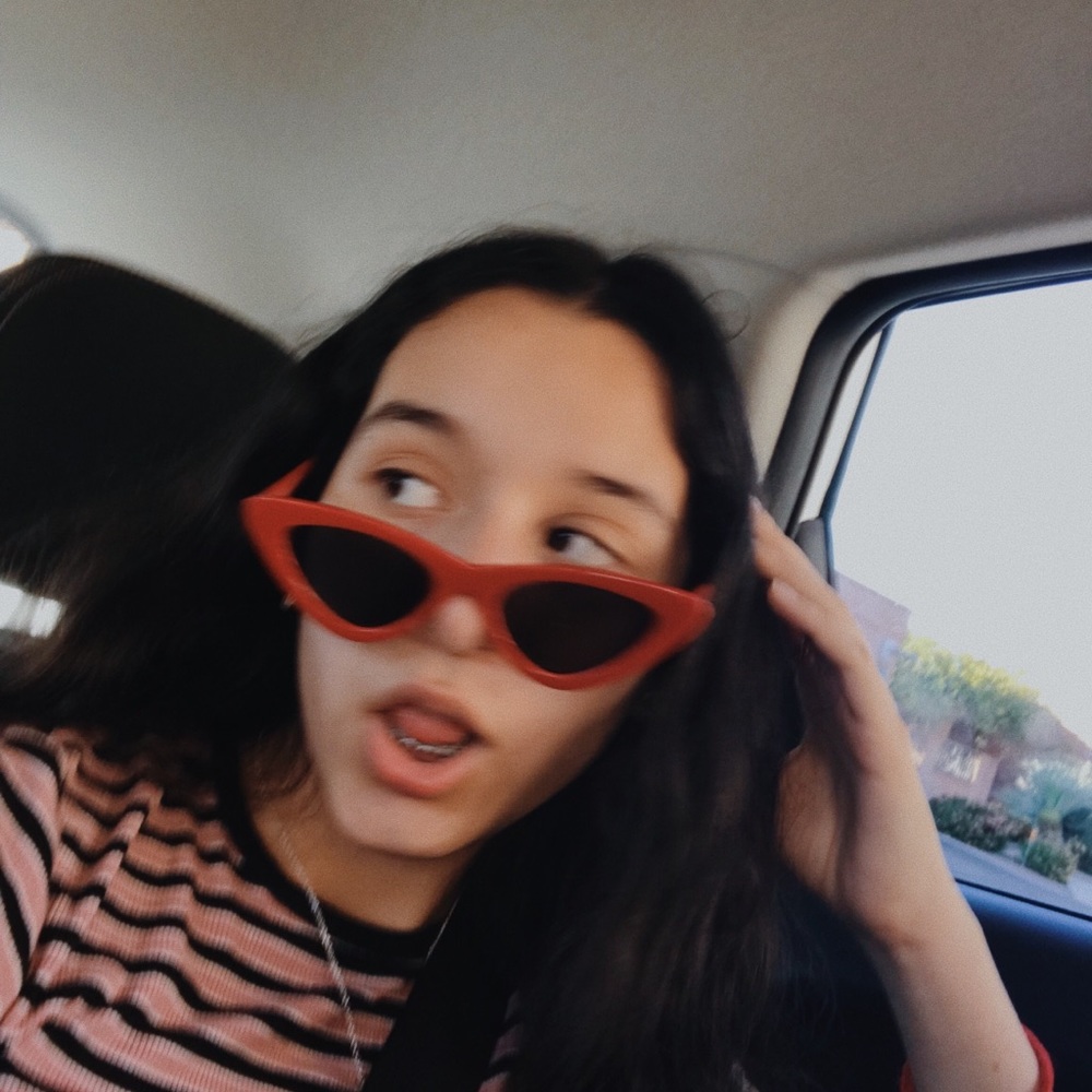 Meet your Posher, Macy